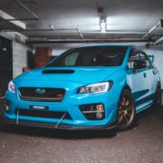 Teciomar Ábila revela como transformar a paixão por carros em performance de verdade, da garagem para a pista.