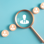 Alexandre Costa Pedrosa mostra como a atividade física combate os riscos dos trabalhos sedentários e protege sua saúde ao longo do tempo.