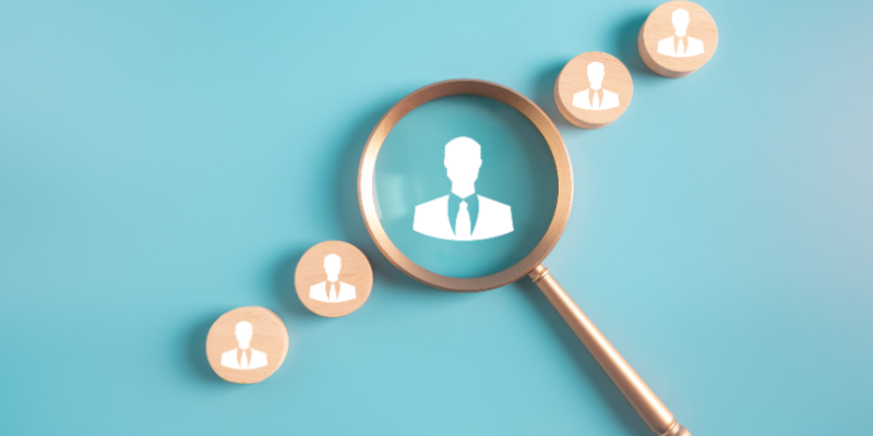 Alexandre Costa Pedrosa mostra como a atividade física combate os riscos dos trabalhos sedentários e protege sua saúde ao longo do tempo.