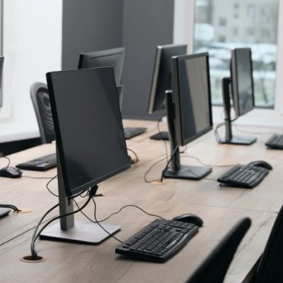 Cursos gratuitos de tecnologia abrem portas para o mercado: como aproveitar oportunidades de qualificação profissional