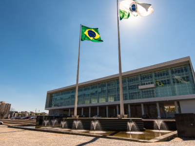 Corrida ao governo de Pernambuco fica mais apertada seis meses antes da eleição