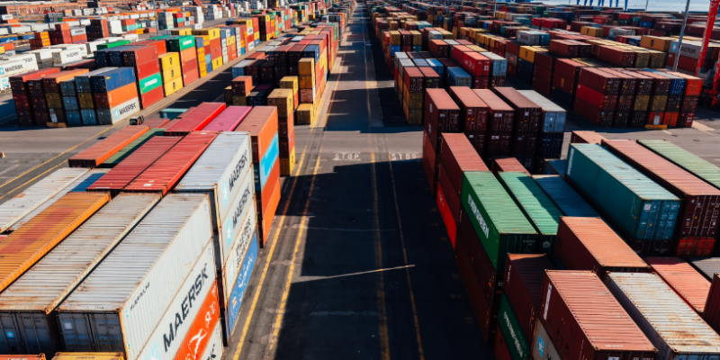 Novo pacote de tarifas dos EUA deve ter impacto limitado nas exportações brasileiras